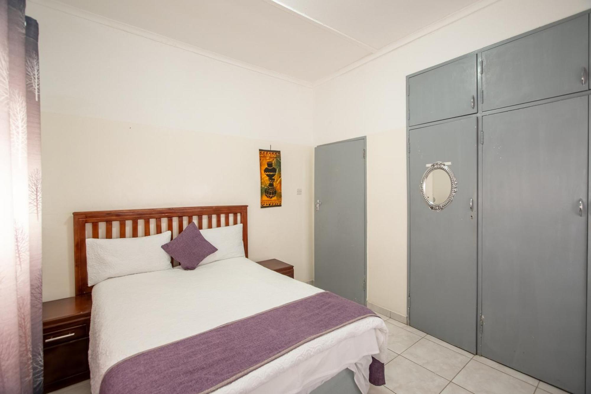 Wood Road Guest Lodge วิกตอเรียฟอลส์ ภายนอก รูปภาพ